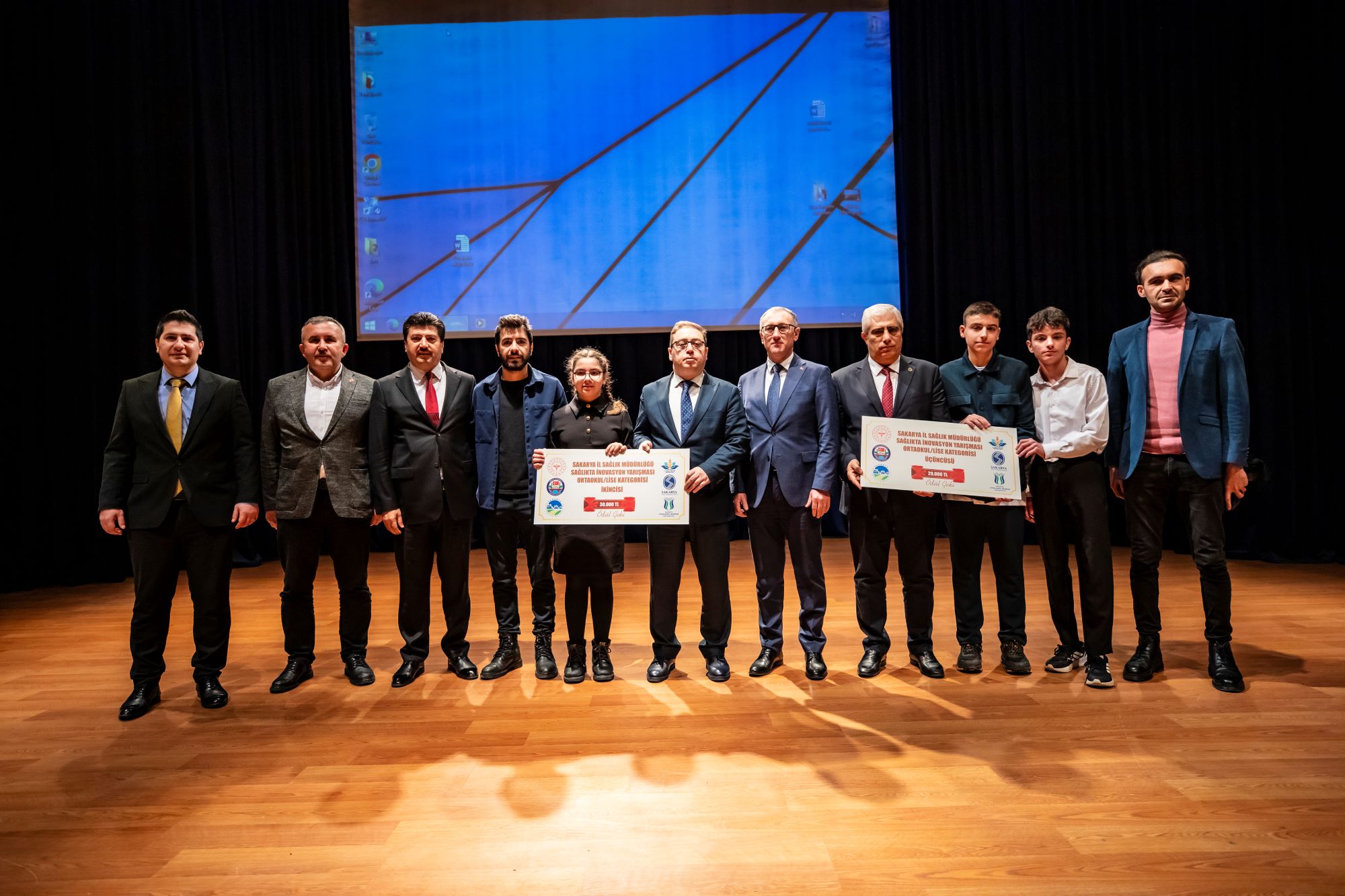 İkincilik ödülü SUBÜ takımı Vita Grup’un