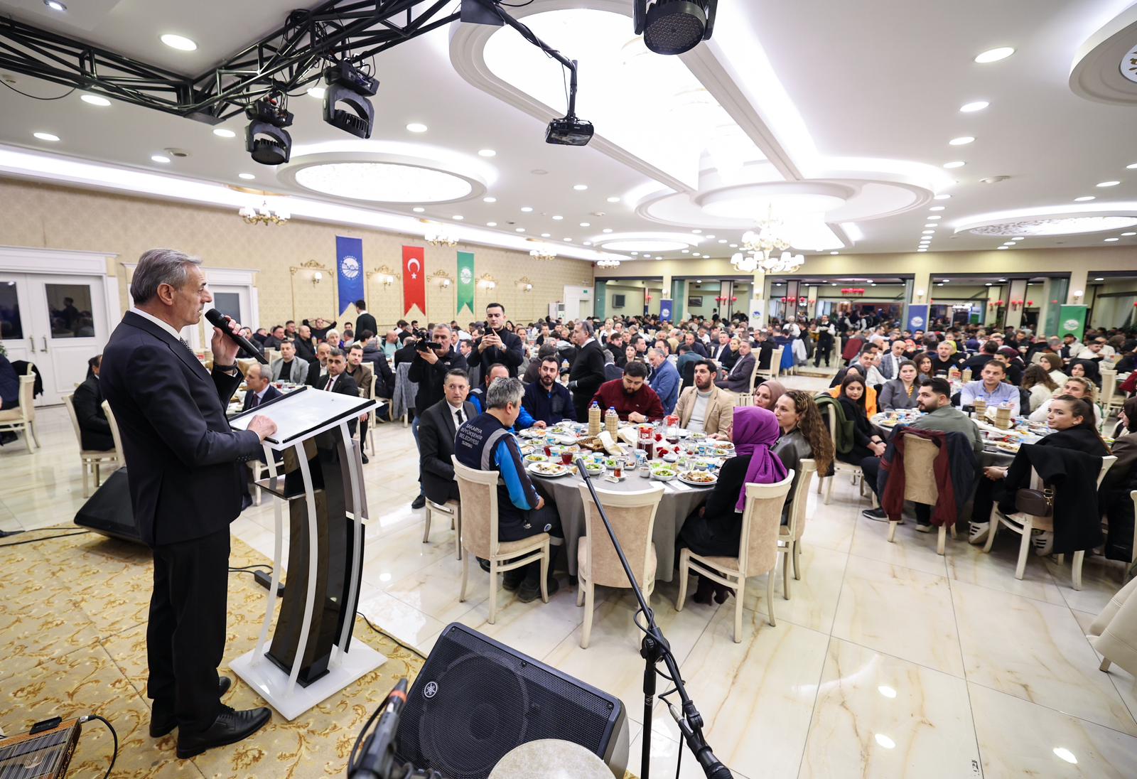 İftar sofrasında birlik vurgusu