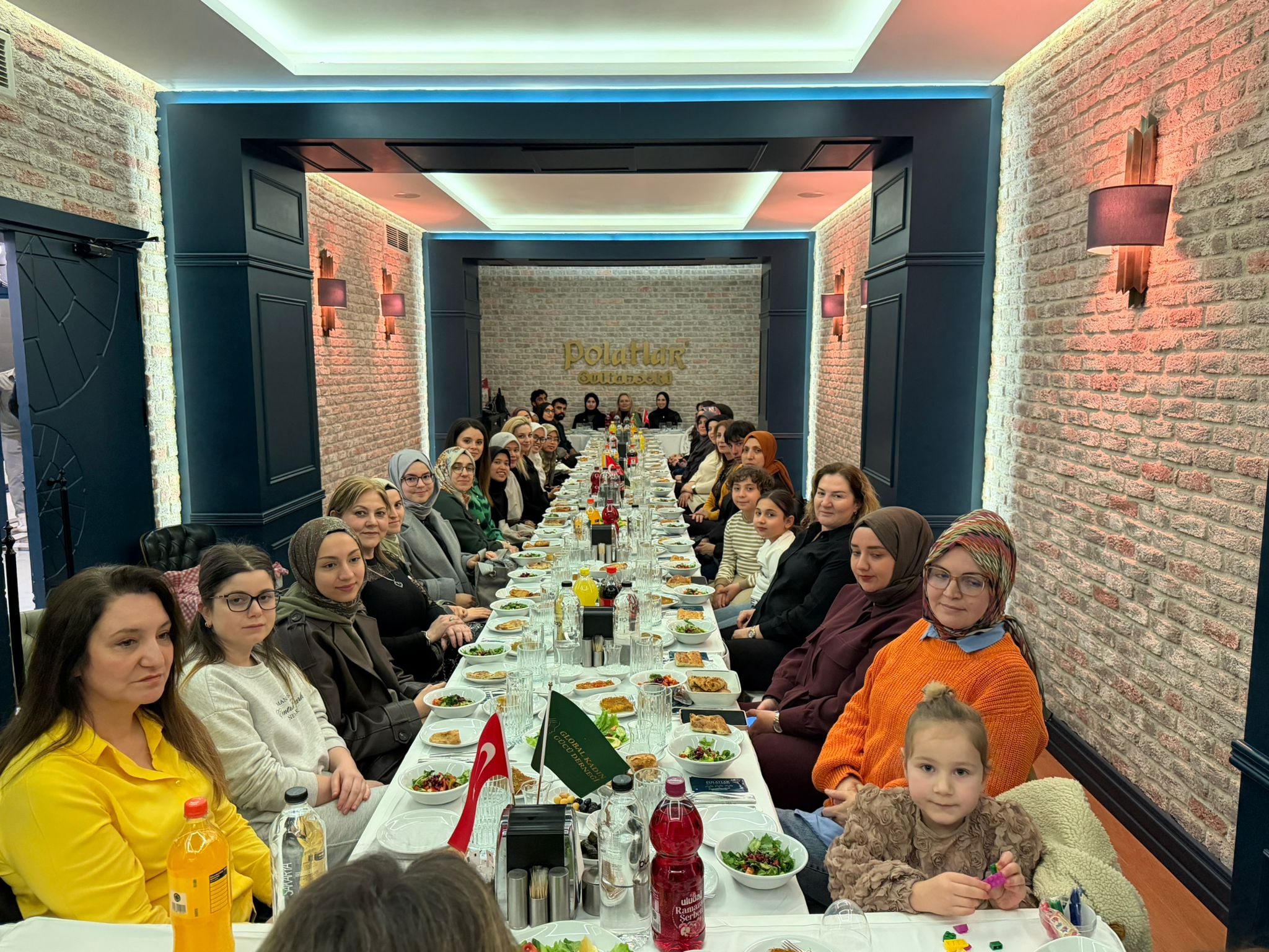 Kadınlar yüreklere dokundu