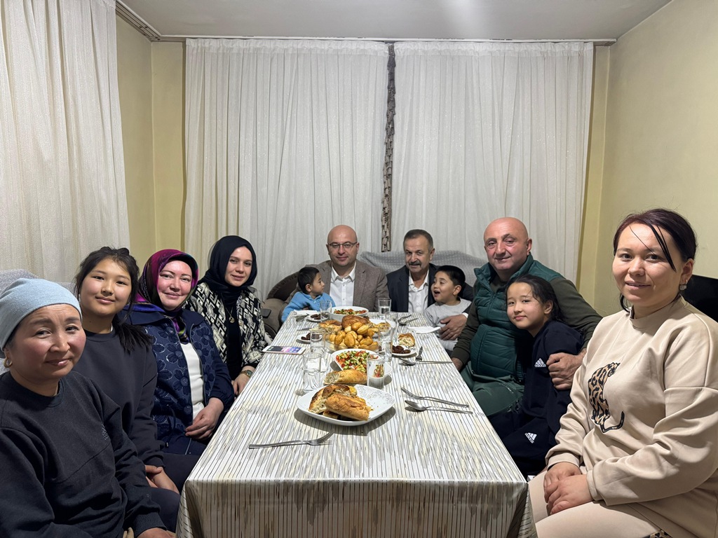 MHP GÖNÜL SEFERBERLİĞİ ERENLERDEYDİ