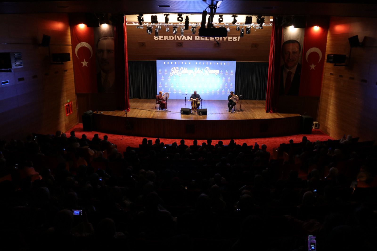 Sedat Anar Konseri İlgi Gördü