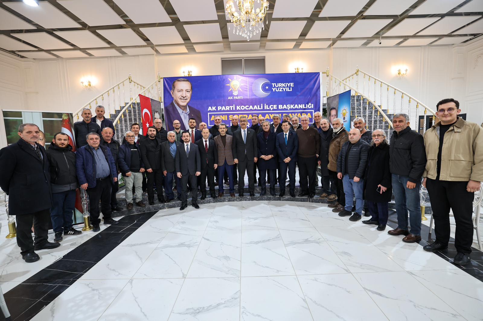 Şehrin kuzey ucuna iki müjde