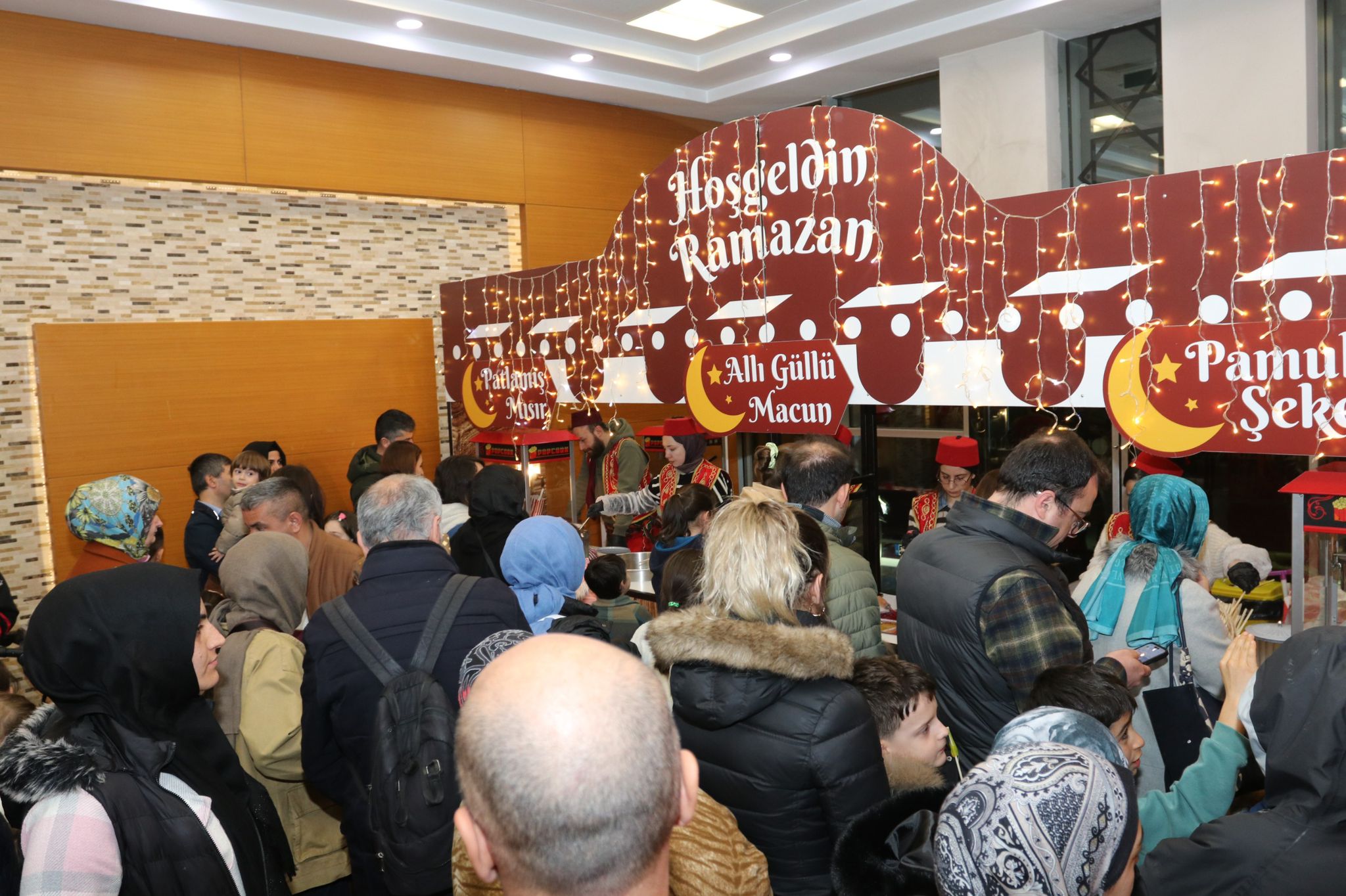 Geleneksel Türk Tiyatrosu Sahne Aldı