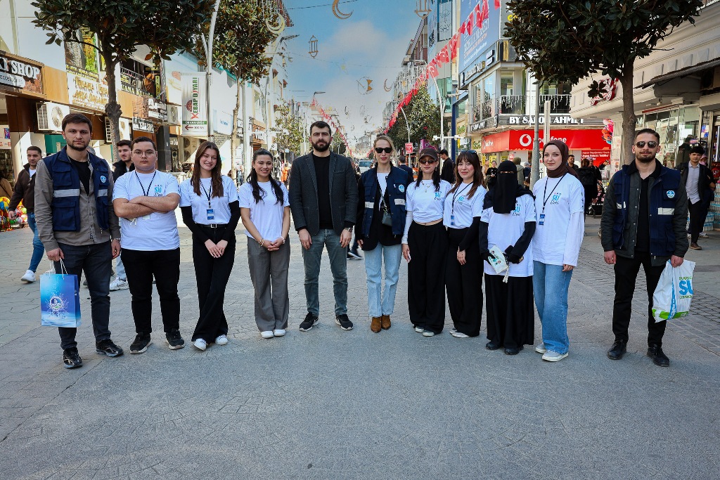 Su elçileri sahaya indi