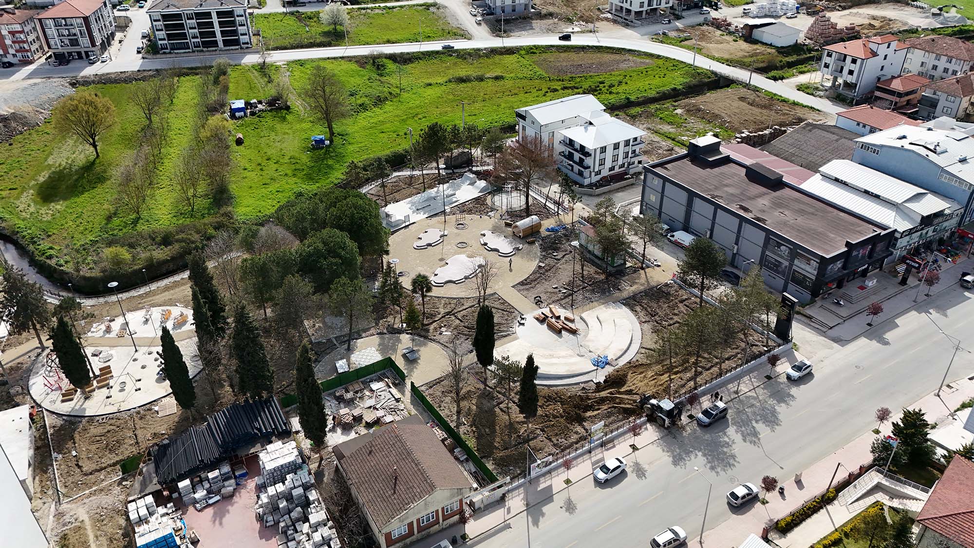 Kaynarca'ya dolu dolu spor parkı