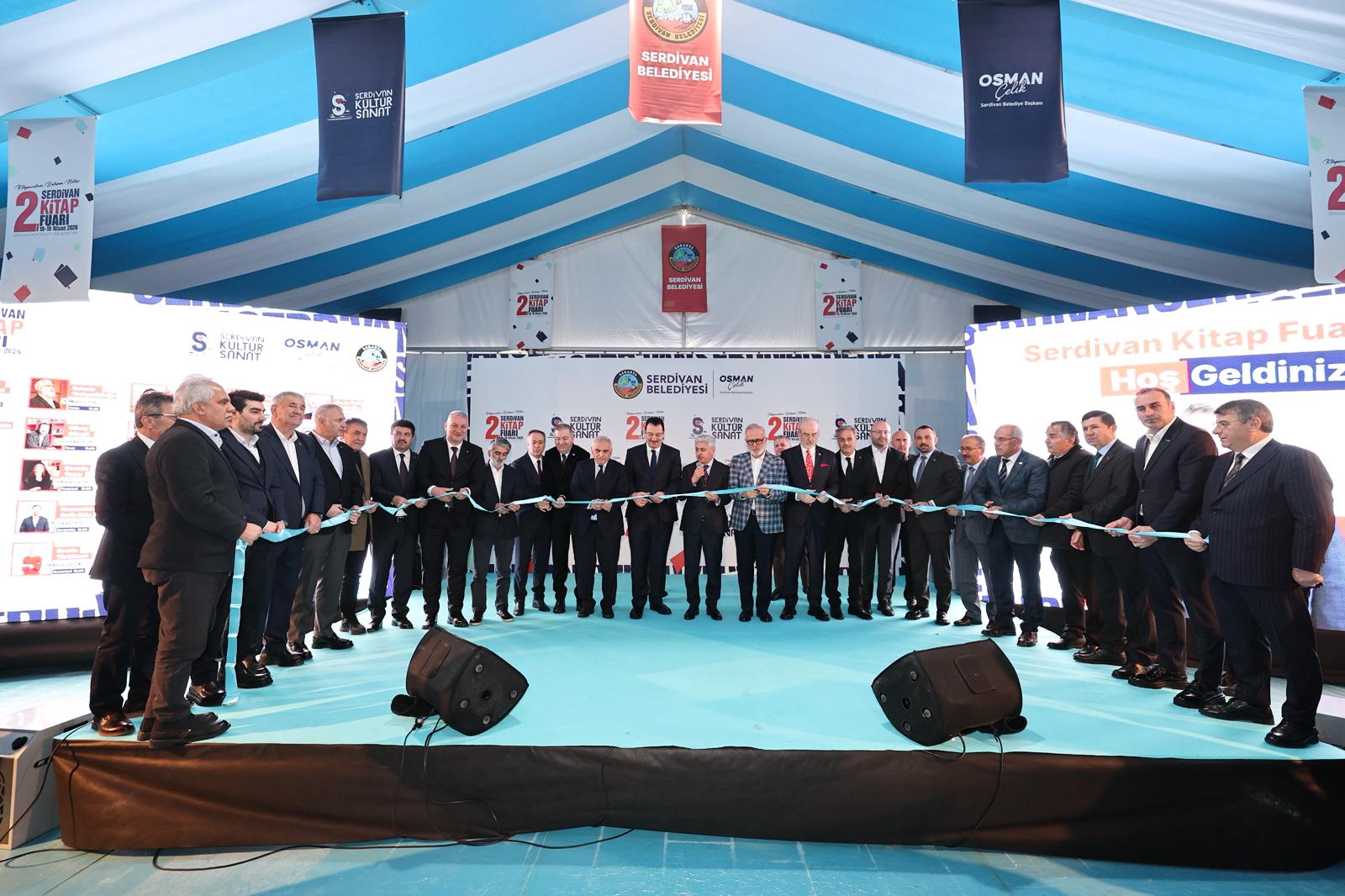 Kitap Fuarı Yüzbinlerce Ziyaretçiyi Ağırladı