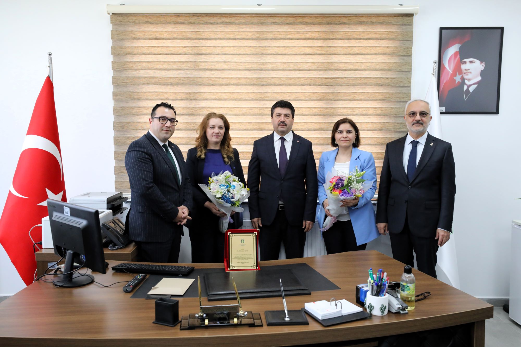 SUBÜ’nün sağlık birimlerinde bayrak değişimi