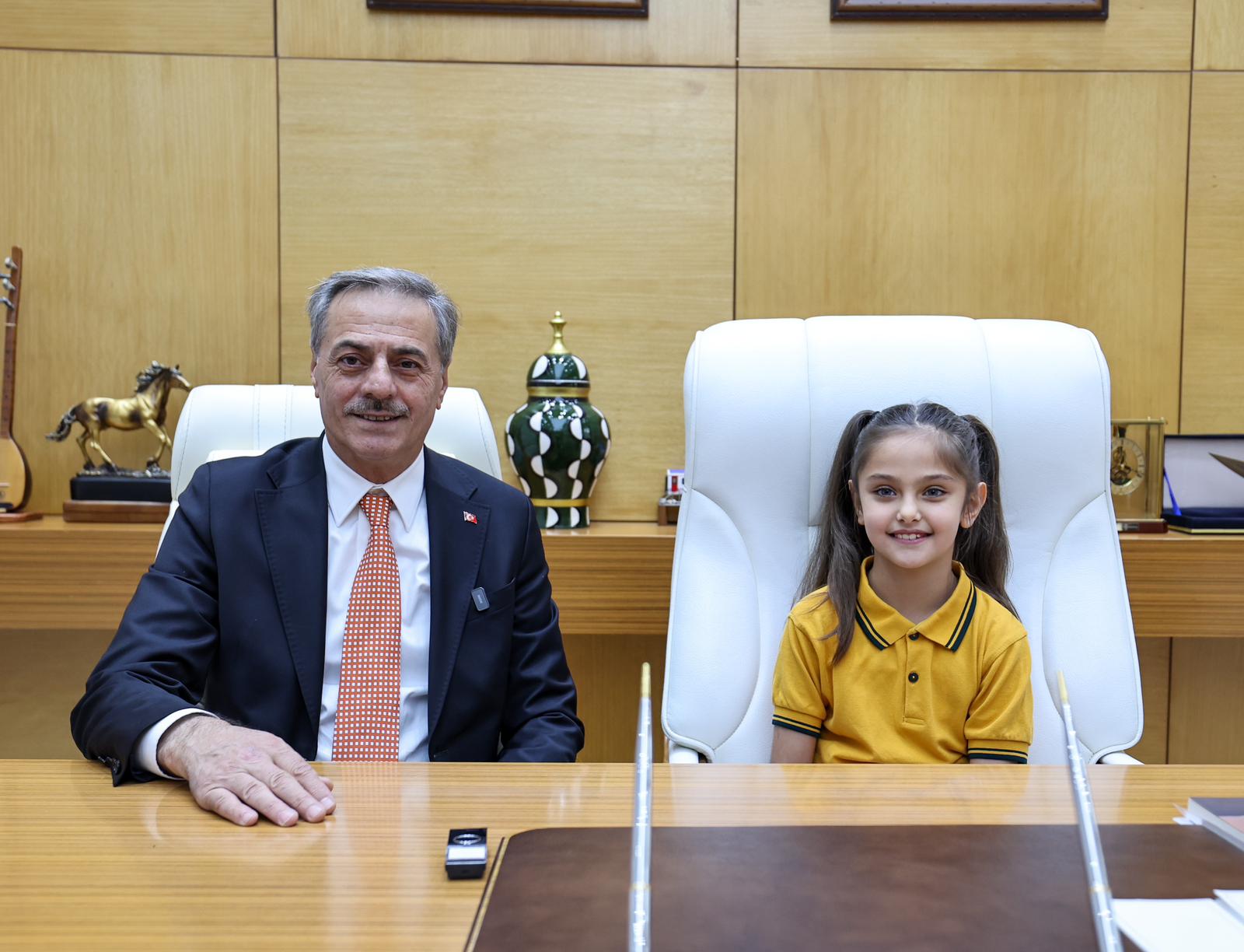 Yeni başkan Elisa Çapanoğlu oldu