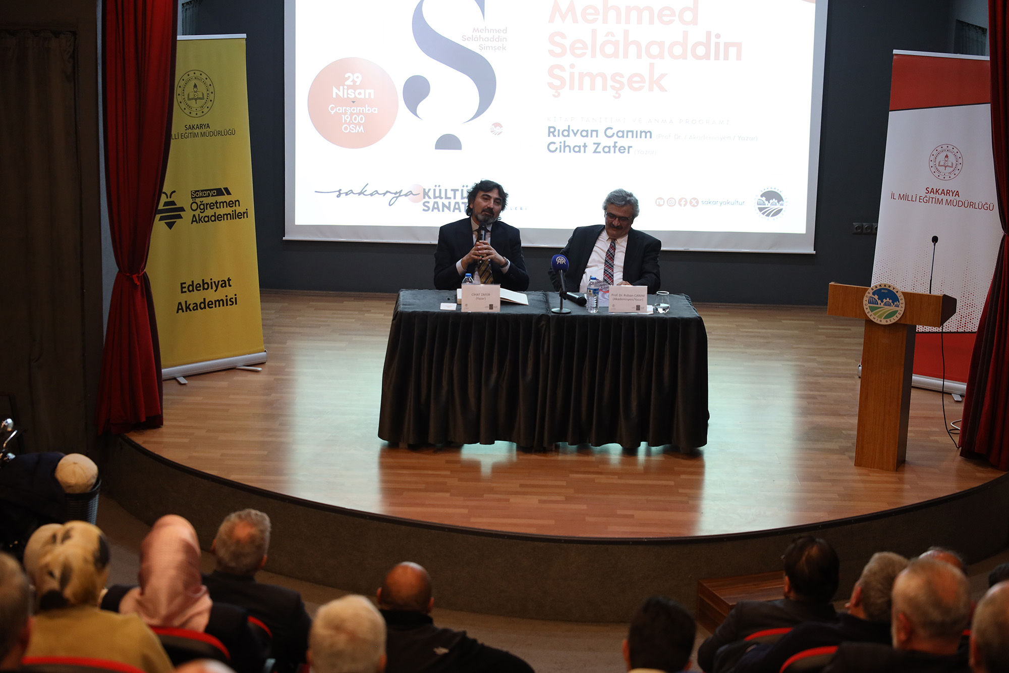 OSM’de vefa gecesi