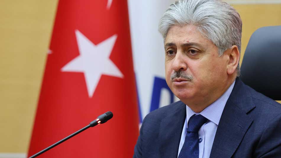 Vali Doğan emekçileri kutladı