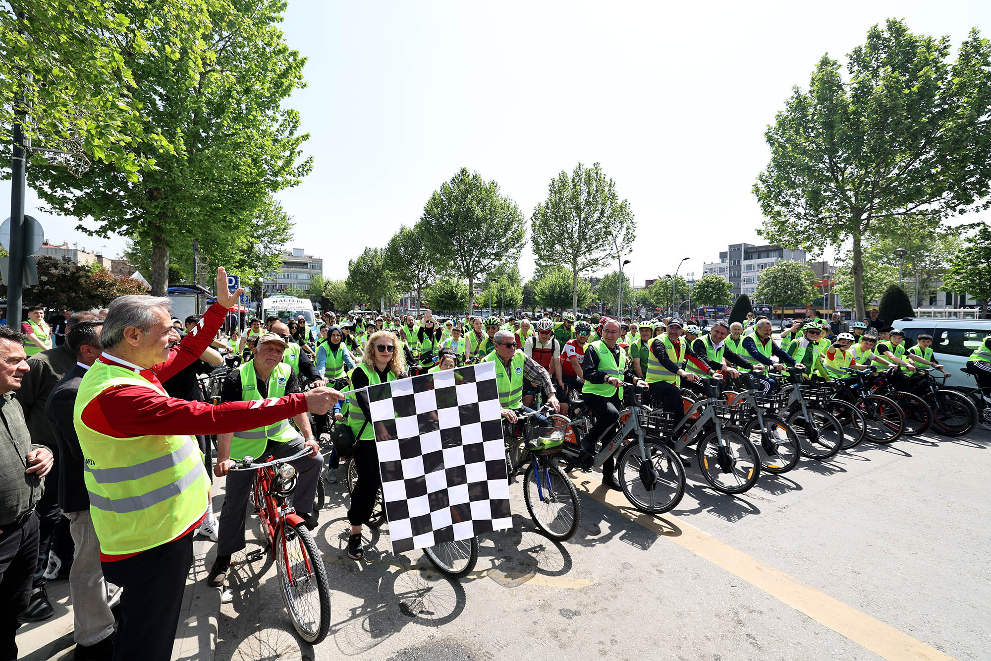 Pedallar farkındalık için çevrildi
