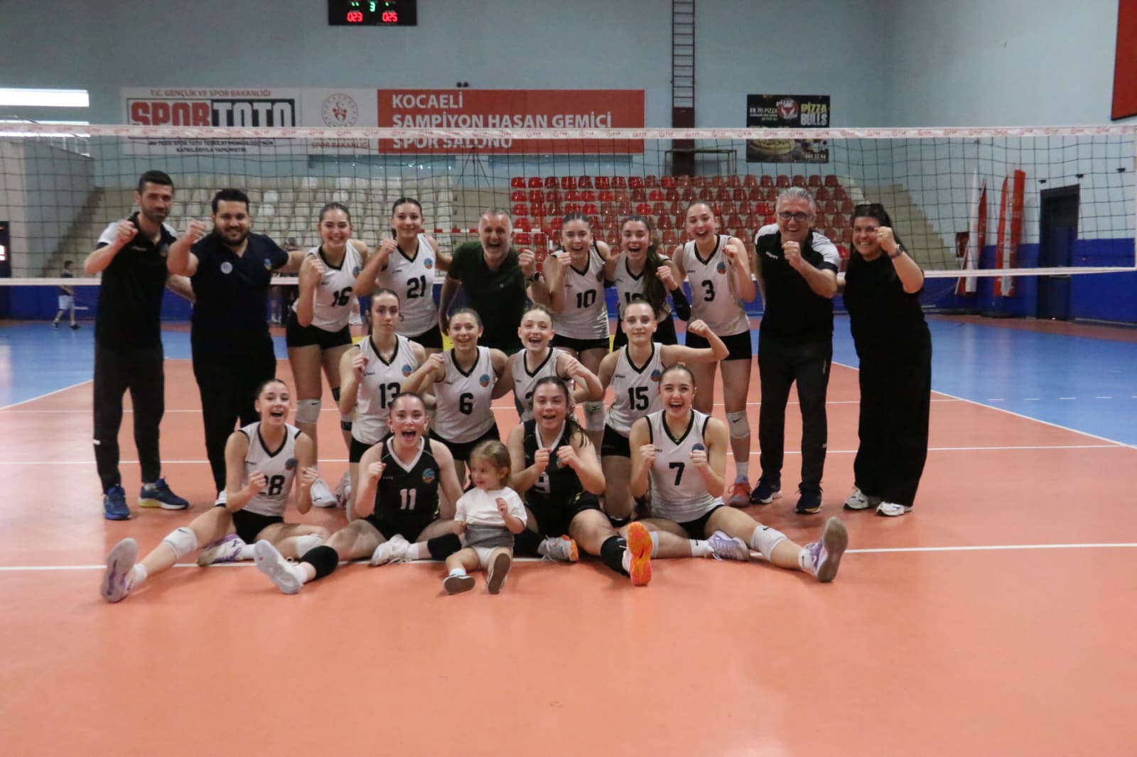 Serdivan’ın Sultanları Türkiye Finallerinde