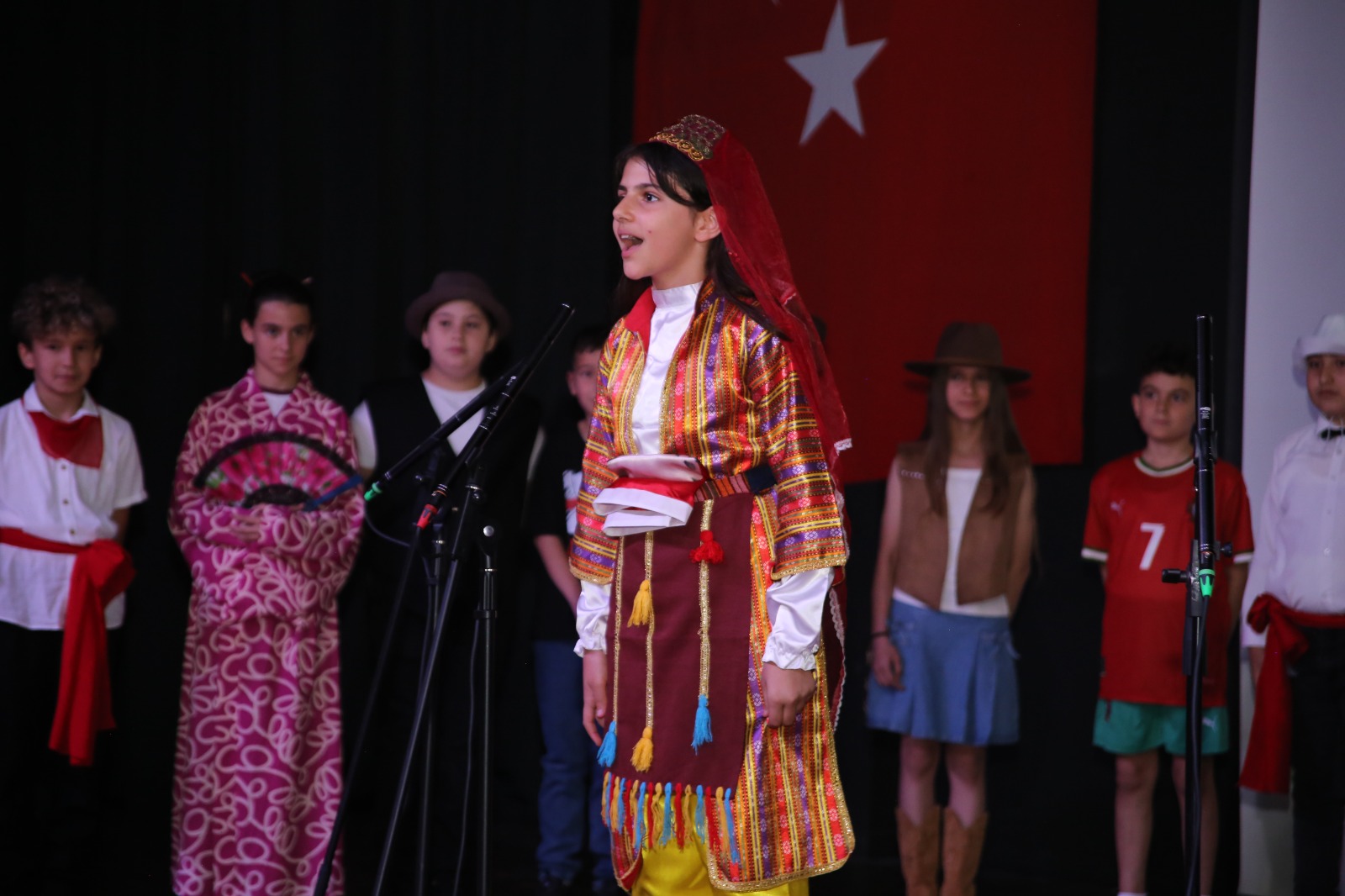 Küçükleren muhteşem gösteri