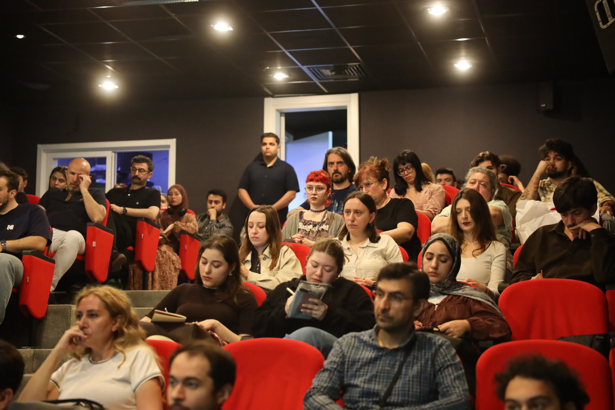 Sinemaseverlerden büyük ilgi