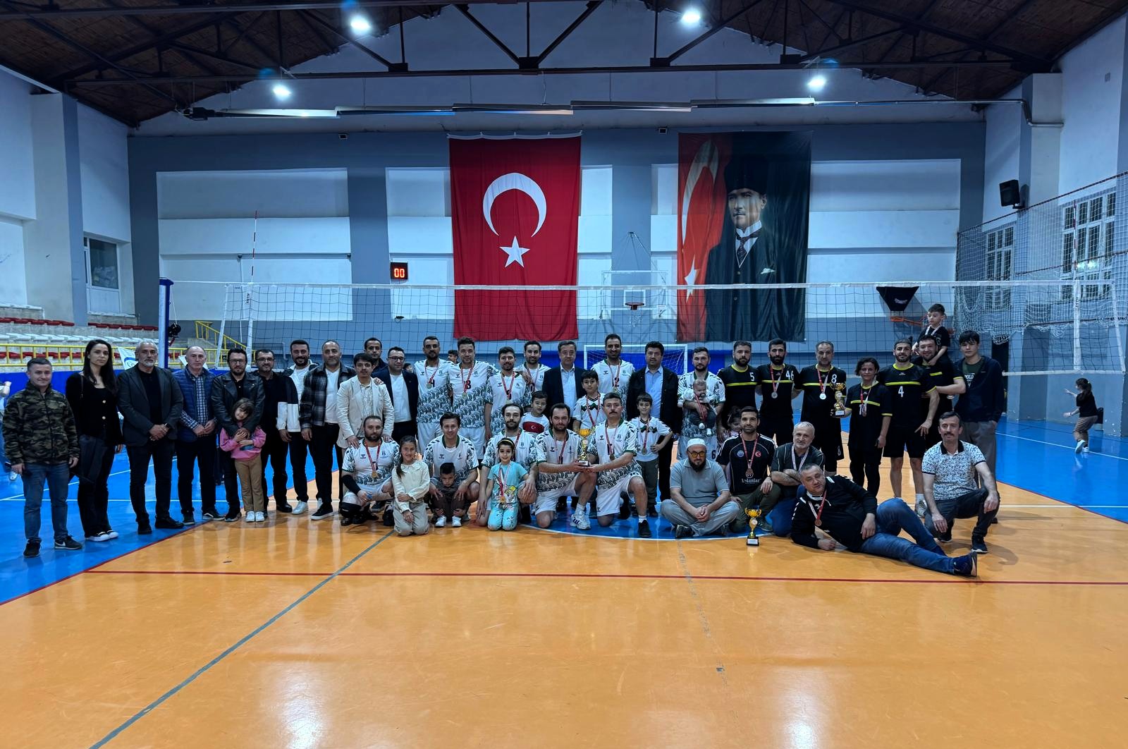 Kurumlar arası turnuvada şampiyon SUBÜ