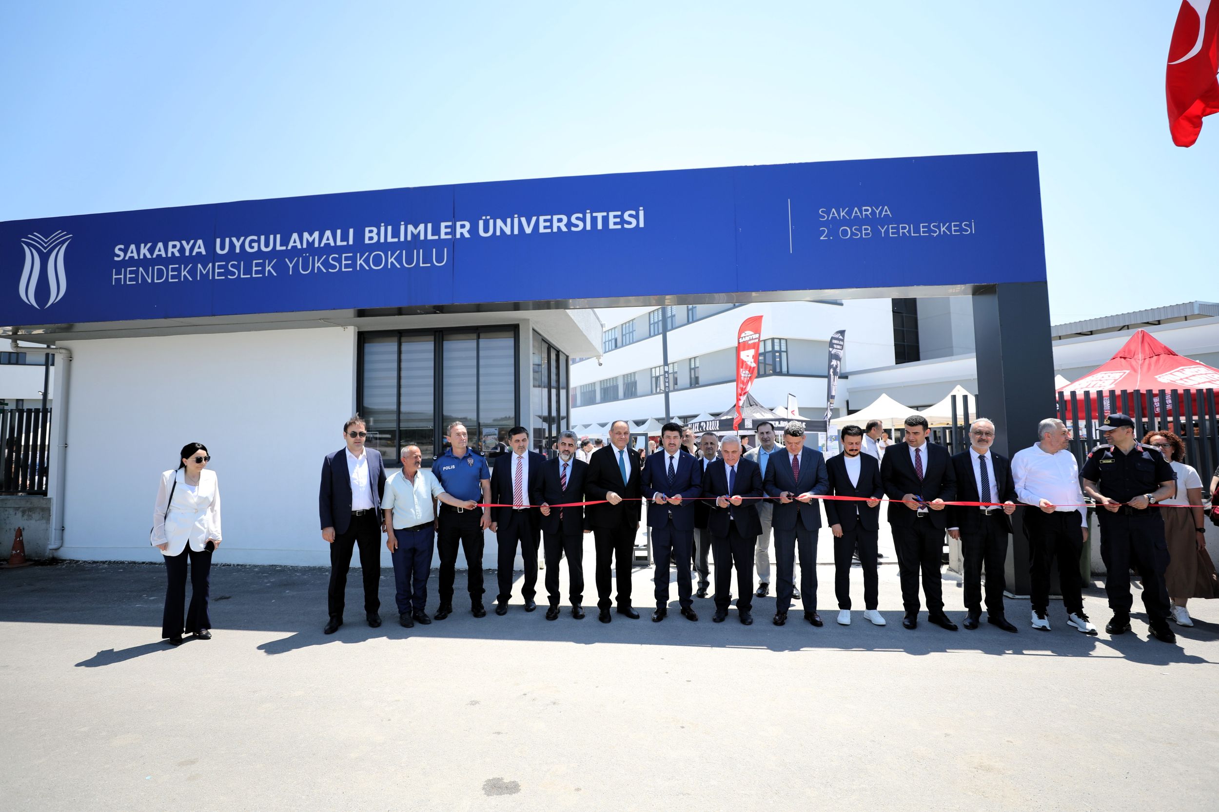 Hendek MYO’dan Kariyer Zirvesi