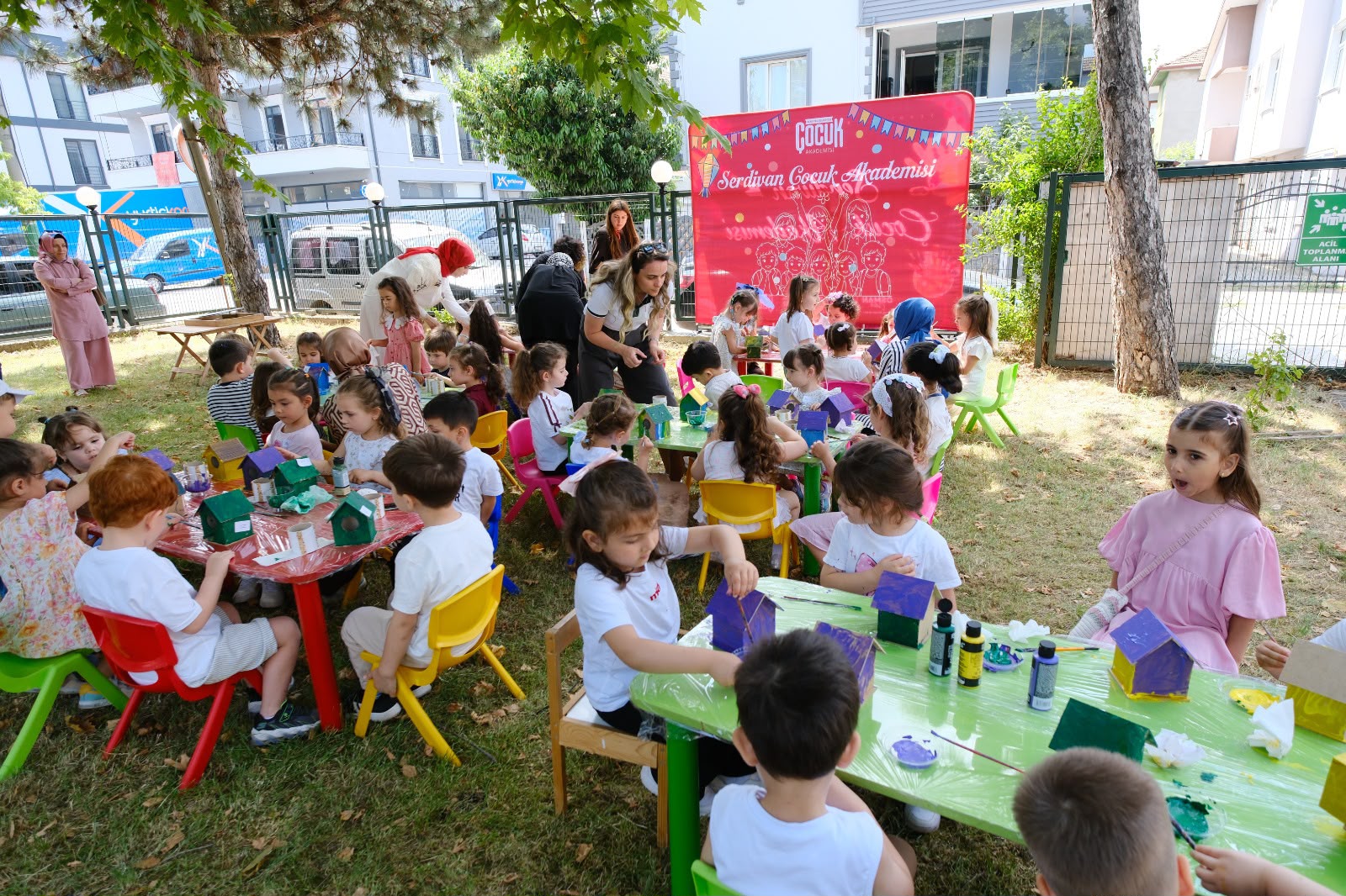 Miniklere Eğitici ve Eğlenceli Atölyeler