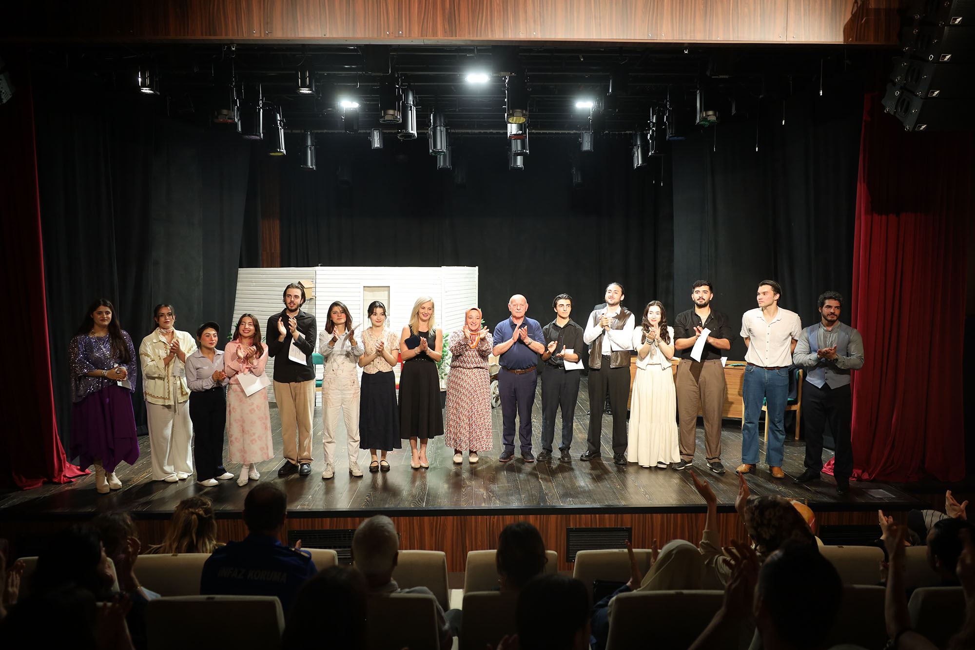 Genç Sahne’den alkış alan final