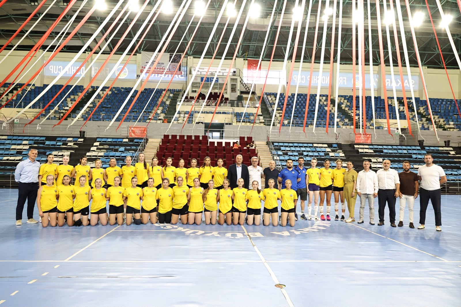Serdivan Voleybol Yeni Sezona Hazır