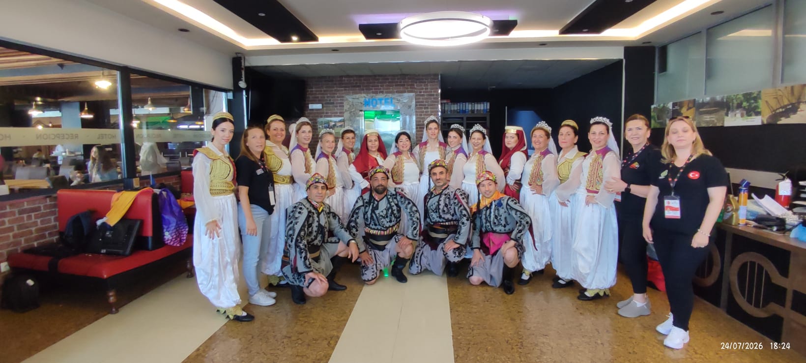 FOLKART Kosova’dan ödülle döndü