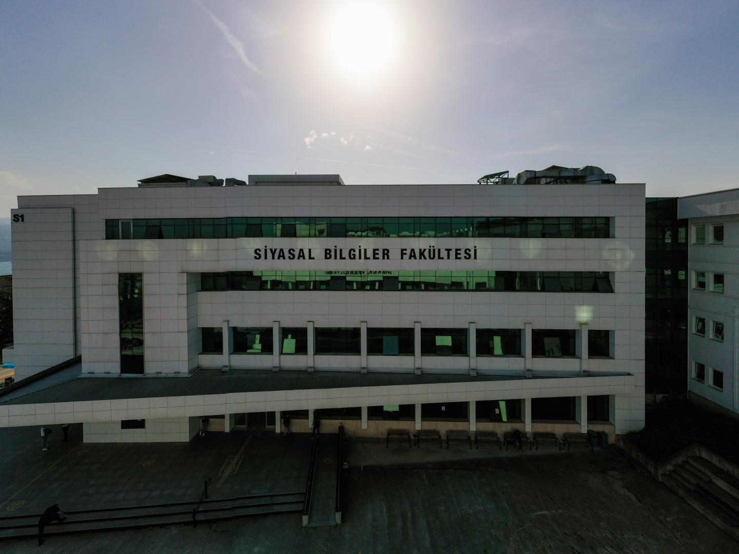 SAU Siyasal Bilgiler 310 öğrenci alacak
