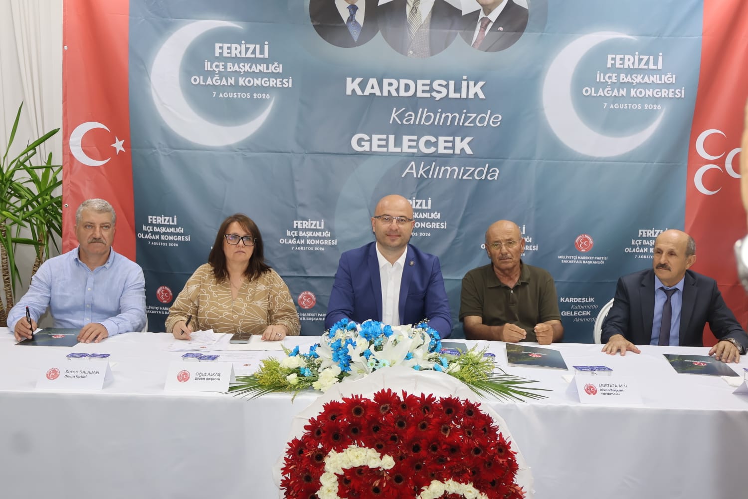 MHP Ferizli'de Veysel Dikbaş yeniden seçildi