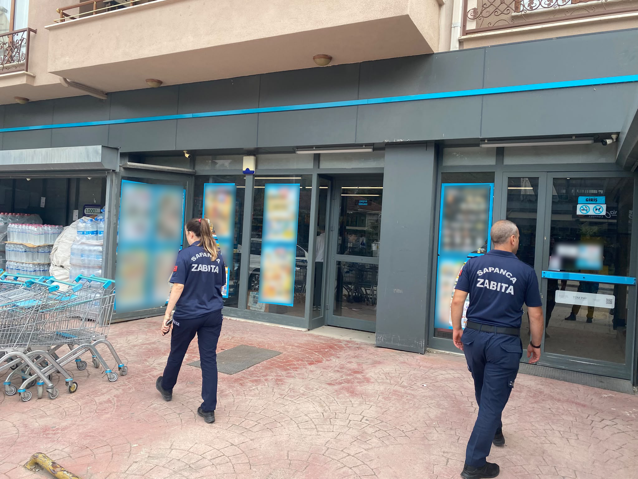 Sapanca Zabıtası Marketleri Denetledi