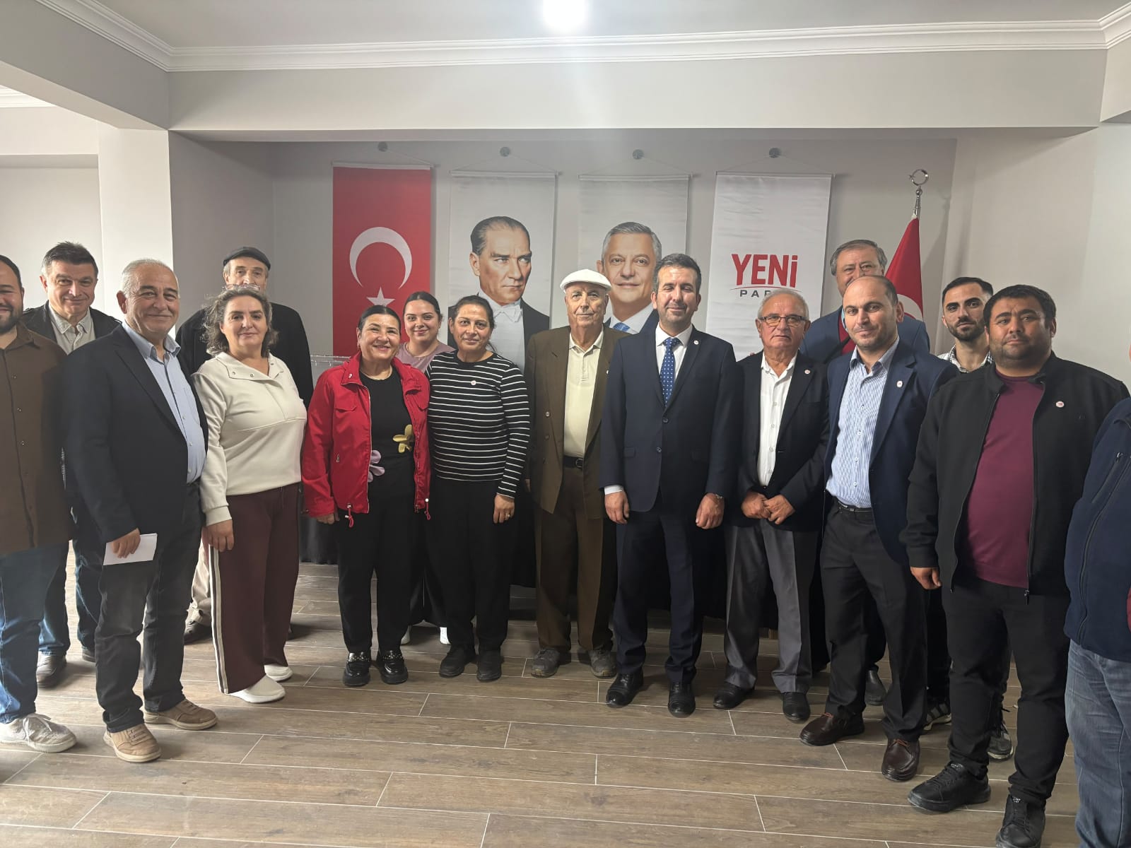 Yeni Parti Ferizli'de Yumurtacı güven tazeledi