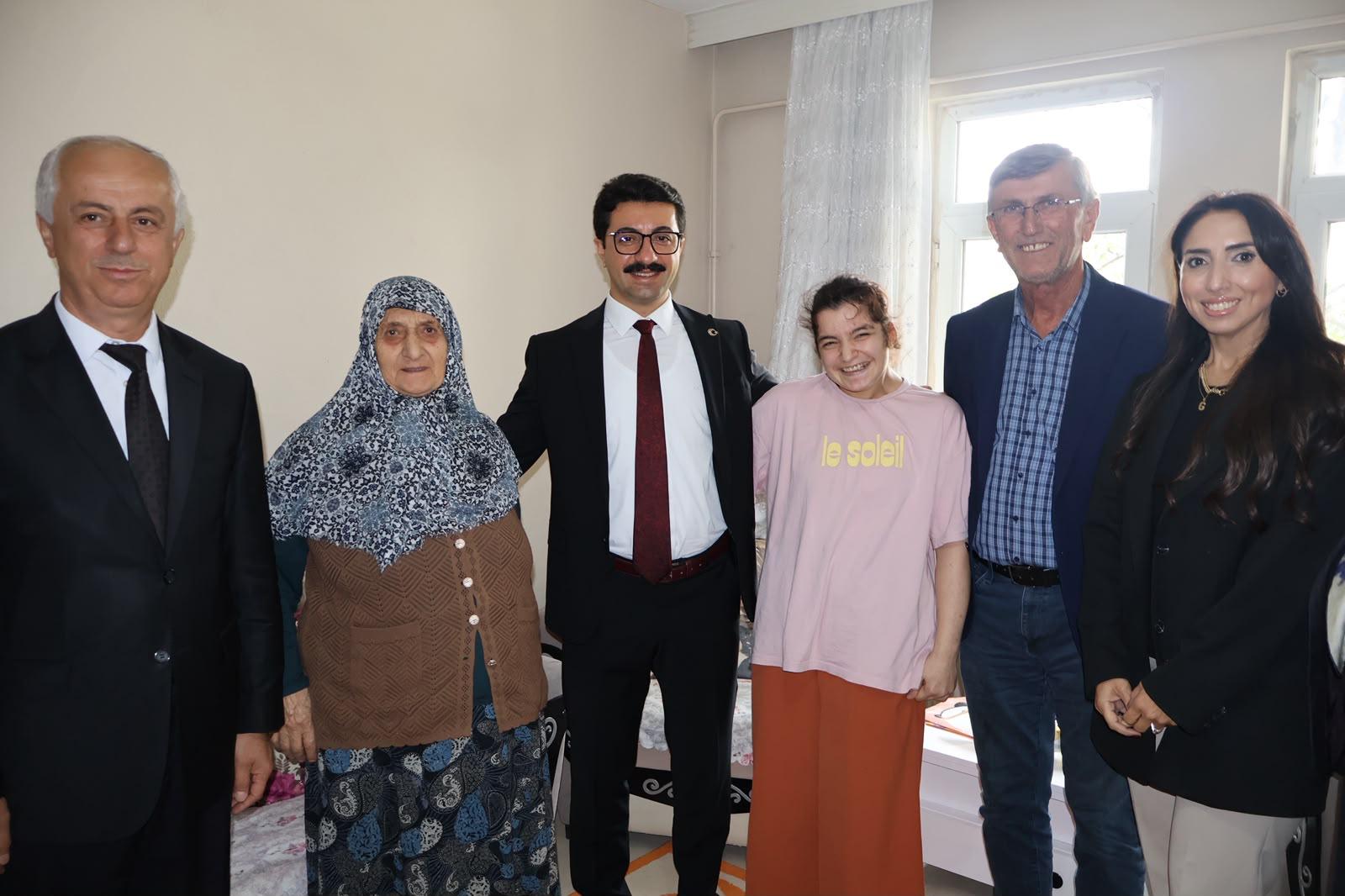 Ferizli'de gönülleri ısıtan ziyaretler