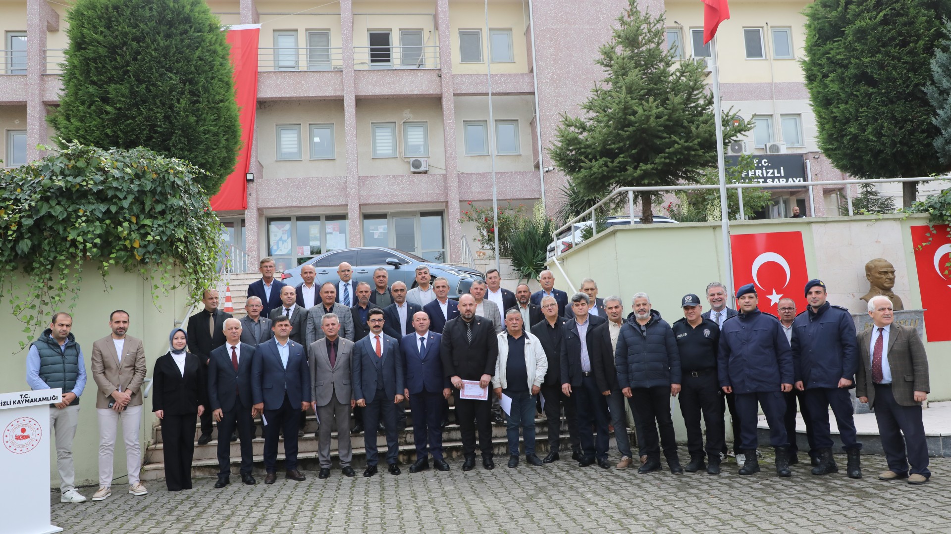 FERİZLİ’DE MUHTARLAR GÜNÜ KUTLANDI