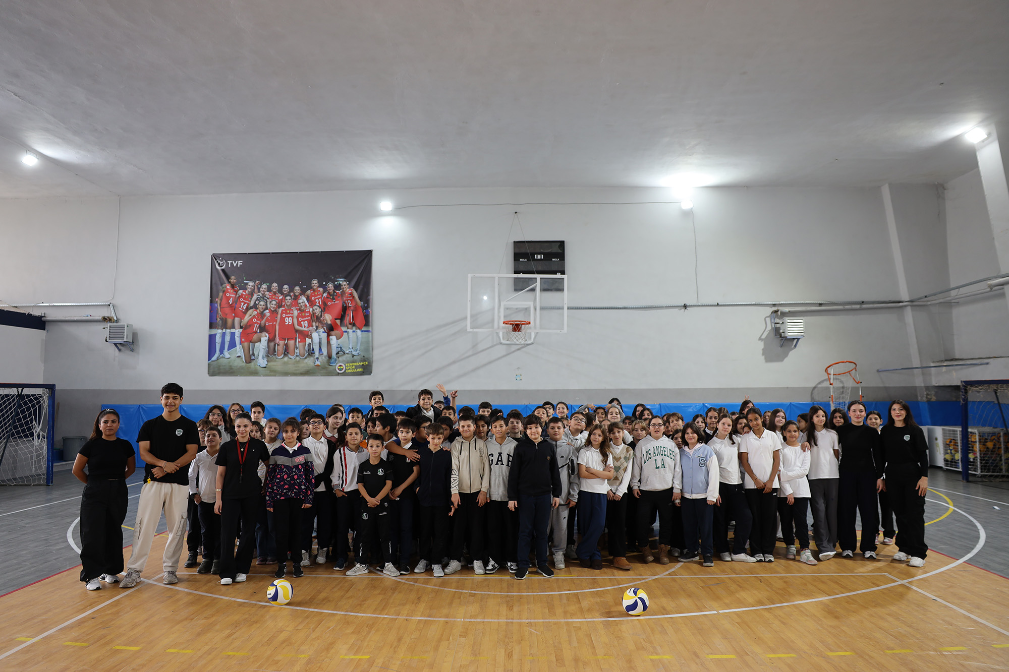 Geleceğin voleybolcuları keşfediliyor
